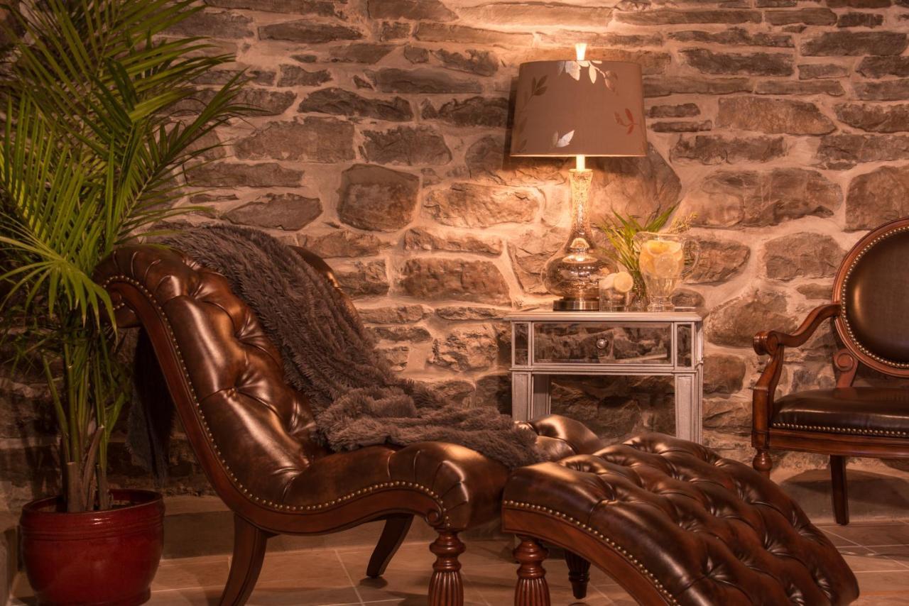 Gothic Eves Inn And Spa Bed And Breakfast Trumansburg Esterno foto